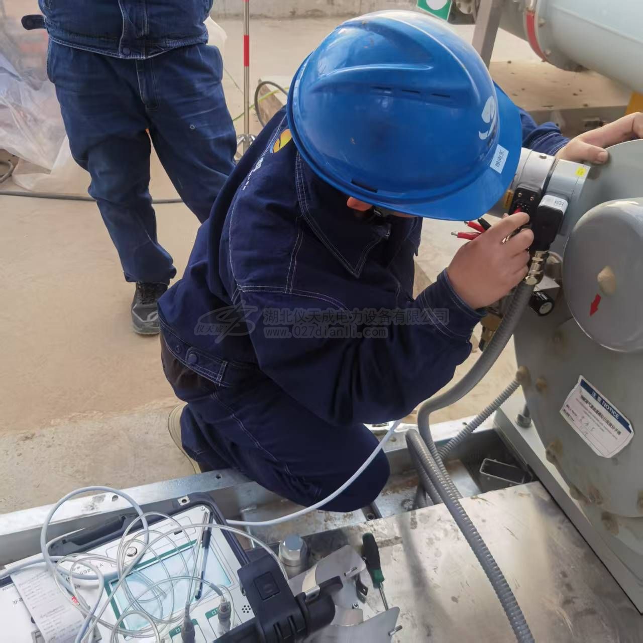 我司給延安客戶提供SF6密度繼電器校驗儀售后服務